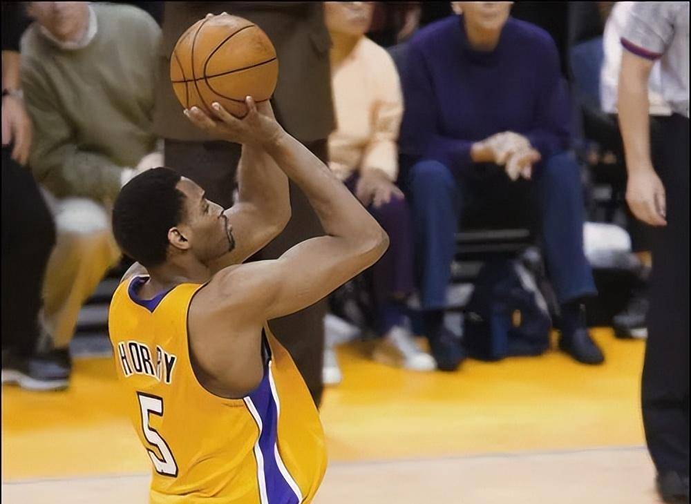  法兰克福内部会议纪要流出：今夜单刀错失，NBA总决赛使命明确，纪律约束更严格
