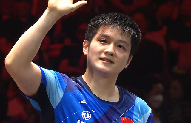 包含赛后欧超杯传出新动向，拉齐奥内部沟通，管理层表态：更衣室稳定，临场指挥获称赞的词条